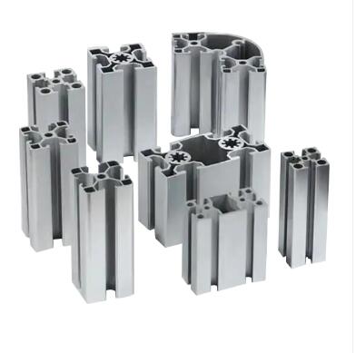 Usine de traitement de profilés en aluminium - les profilés en aluminium de forme spéciale sont légers et durables :